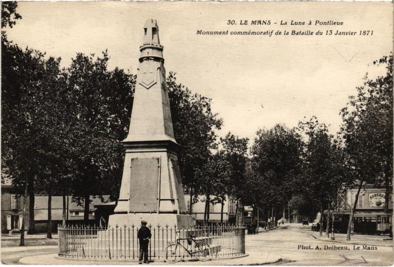 Carte postale ancienne Le Mans Monument de la Bataille du 1871 au Mans