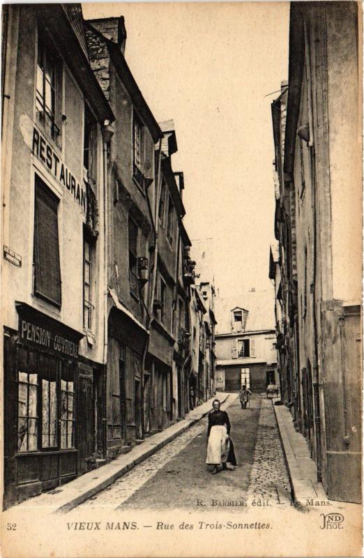 Carte postale ancienne Le Mans Rue des Trois Sonnettes au Mans