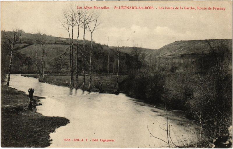 Carte postale ancienne St Leonard Route de Fresnay