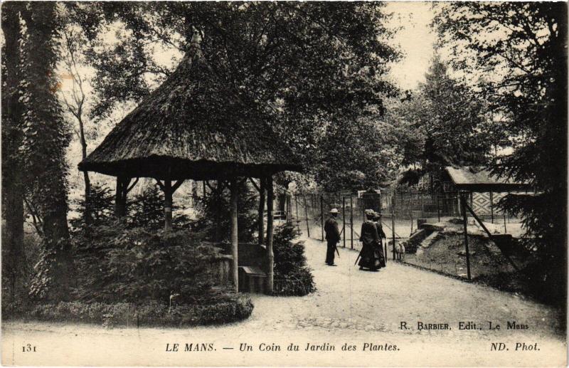 Carte postale ancienne Le Mans un coin du Jardin des Plantes au Mans
