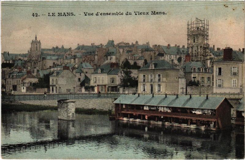 Carte postale ancienne Le Mans vue d'ensemble au Mans