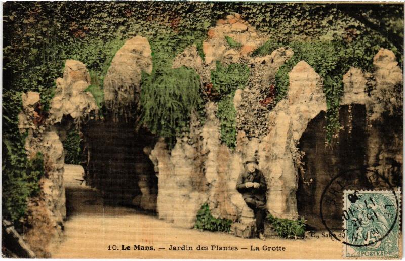 Carte postale ancienne Le Mans Jardin des Plantes la grotte au Mans