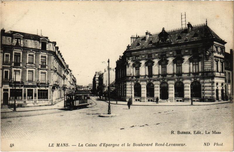 Carte postale ancienne Le Mans Caisse d'Epargne au Mans
