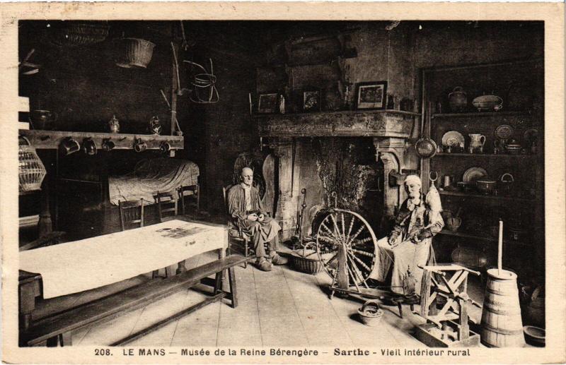 Carte postale ancienne Le Mans Musee de la Reine Berengere au Mans