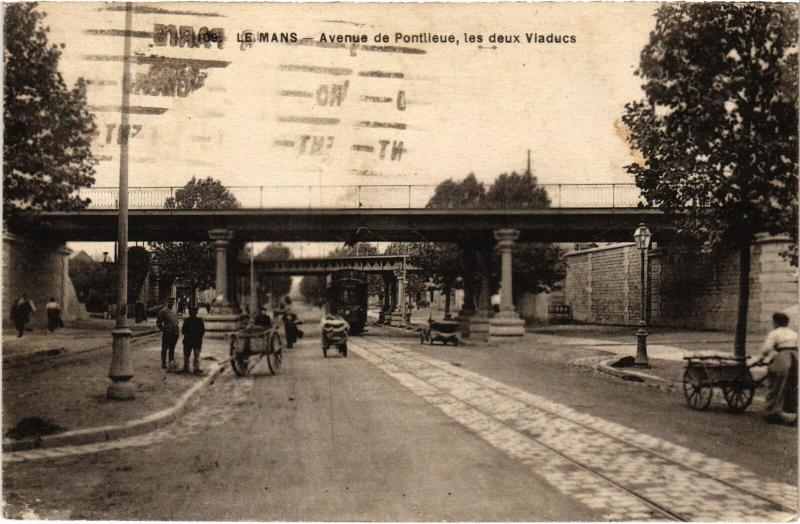 Carte postale ancienne Le Mans Avenue de Pontlieue au Mans