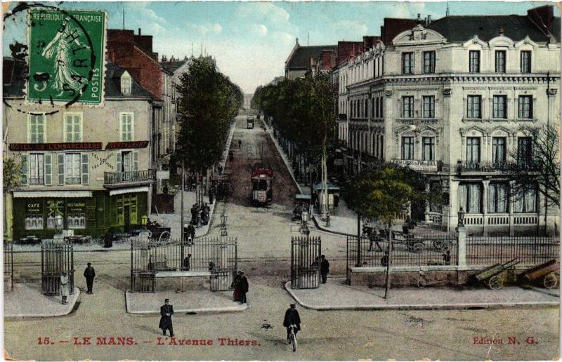 Carte postale ancienne Le Mans Avenue Thiers au Mans