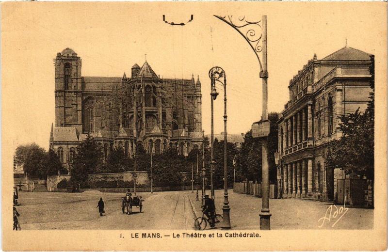 Carte postale ancienne Le Mans le Theatre et la Cathedrale au Mans