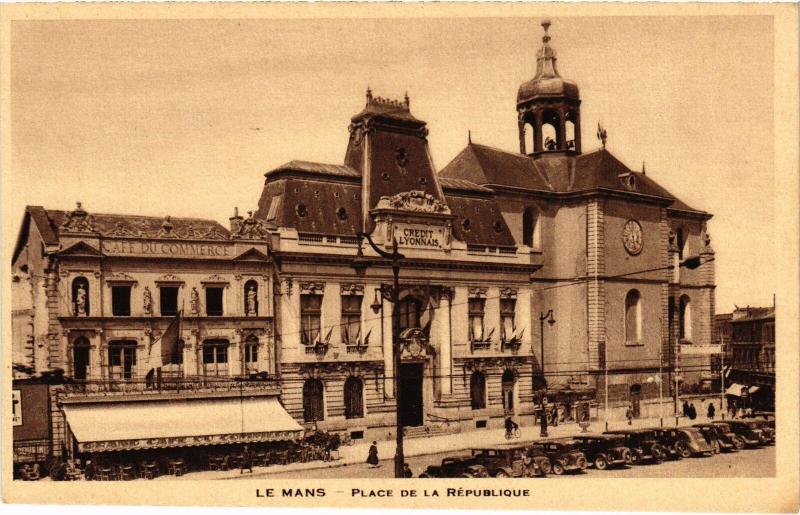 Carte postale ancienne Le Mans Place de la Republique au Mans