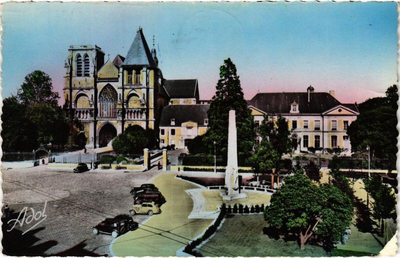 Carte postale ancienne Le Mans Eglise Notre Dame de la Couture au Mans