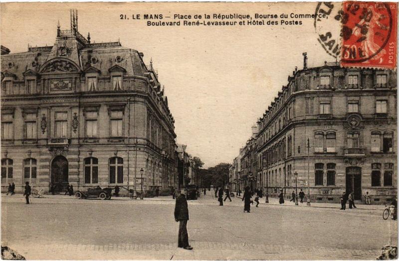 Carte postale ancienne Le Mans Place de la Republique au Mans