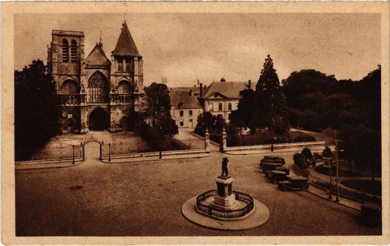 Carte postale ancienne Le Mans Eglise Notre Dame de la Couture au Mans