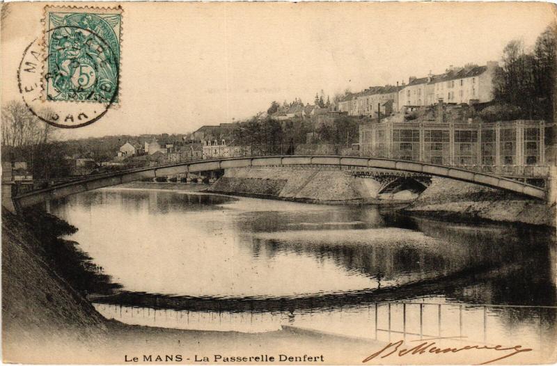Carte postale ancienne Le Mans Passerelle Denfert au Mans