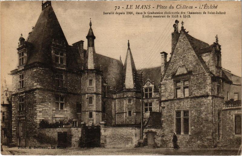 Carte postale ancienne Le Mans Place du Chateau au Mans