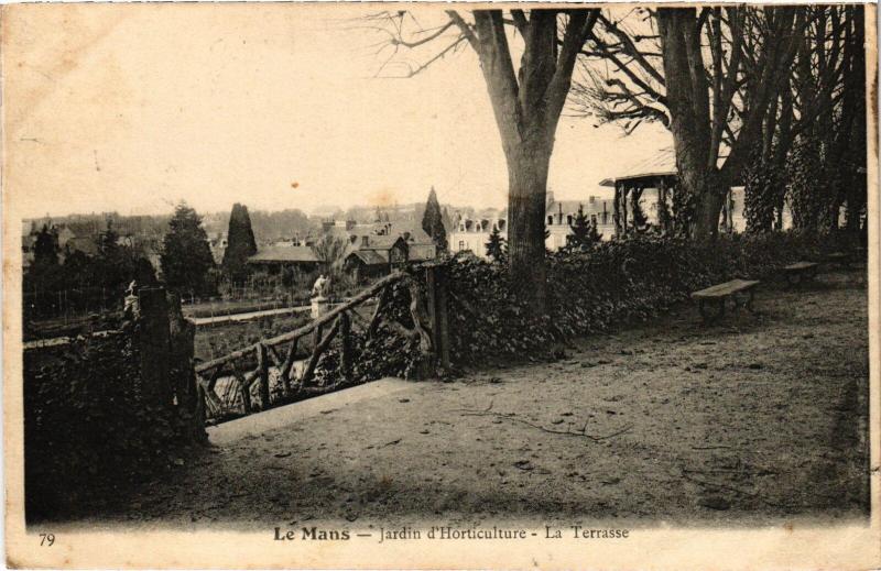 Carte postale ancienne Le Mans Jardin d'Horticulture la Terrasse au Mans