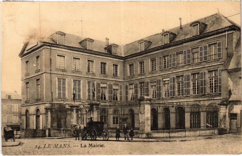 Carte postale ancienne Le Mans la Mairie au Mans