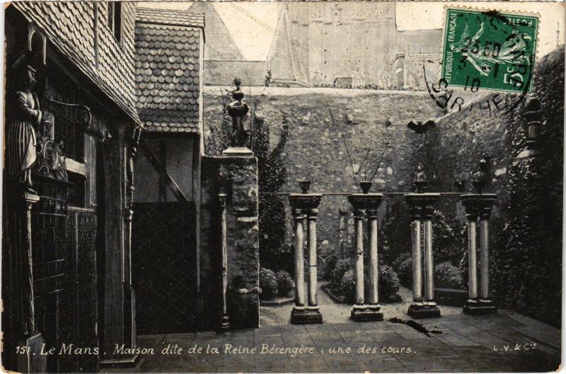 Carte postale ancienne Le Mans Maison de la Reine Berengere au Mans