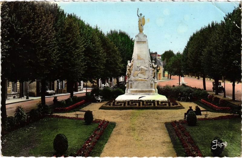 Carte postale ancienne Le Mans Monument des Soldats au Mans