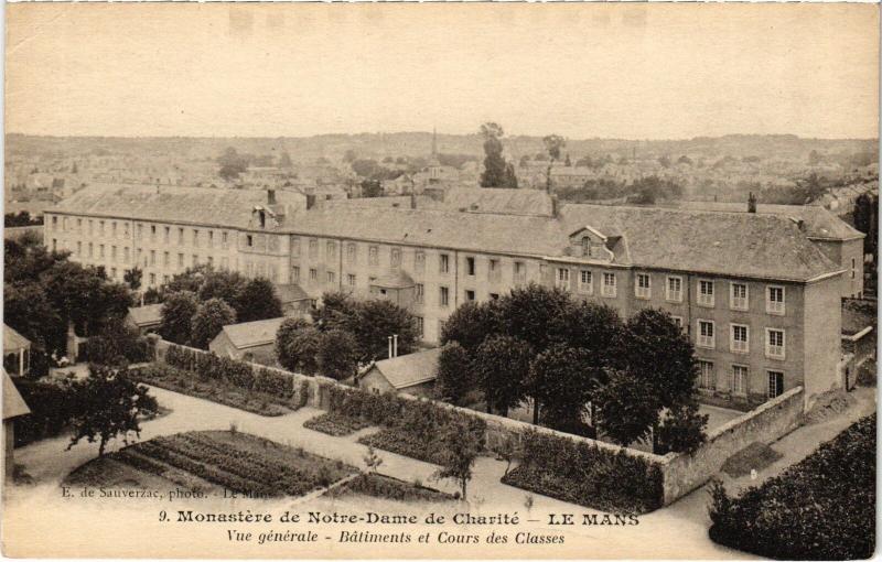 Carte postale ancienne Le Mans Monastere de Notre Dame de Charite au Mans