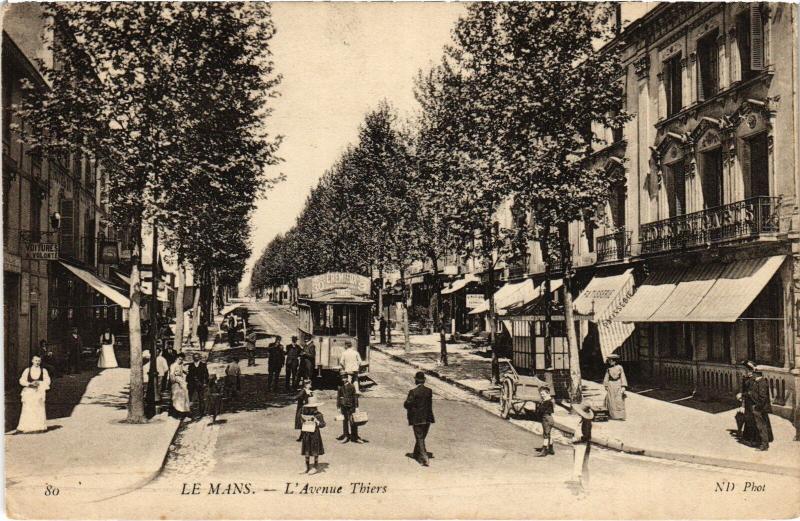 Carte postale ancienne Le Mans Avenue Thiers au Mans