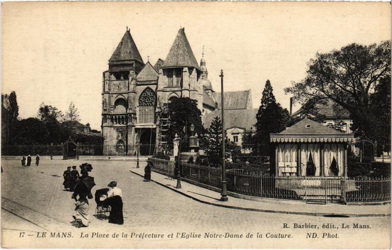 Carte postale ancienne Le Mans Place de la Prefecture au Mans