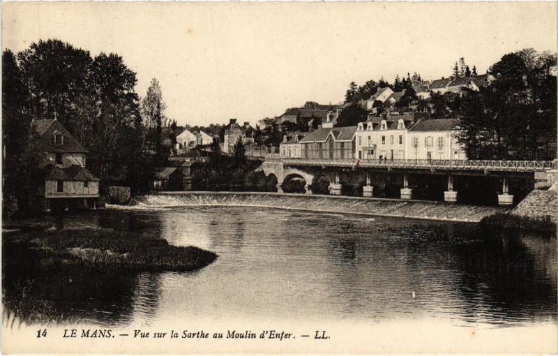Carte postale ancienne Le Mans vue sur la Sarthe au Mans