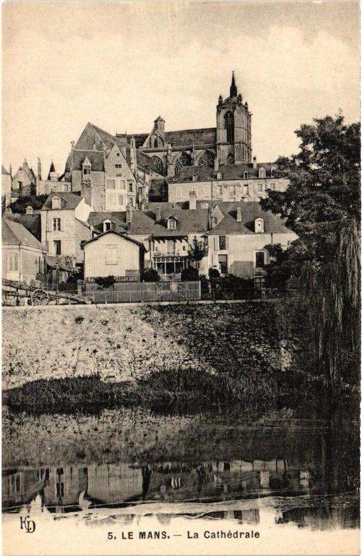 Carte postale ancienne Le Mans la Cathedrale au Mans