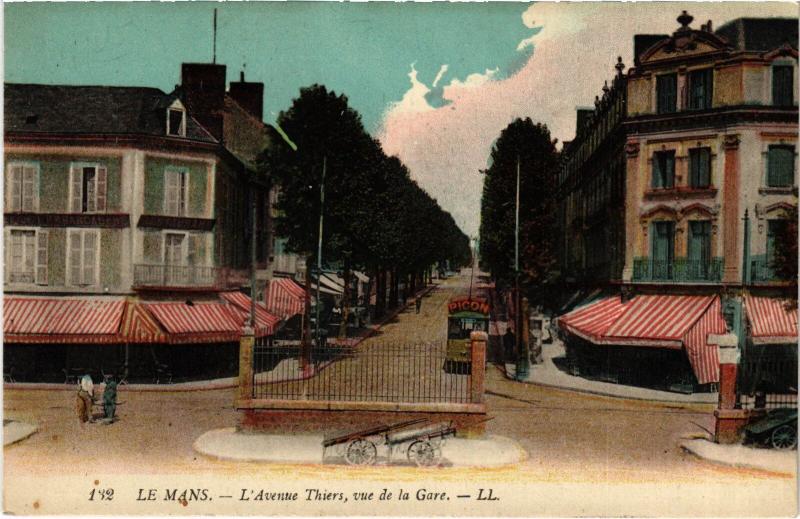 Carte postale ancienne Le Mans Avenue Thiers au Mans