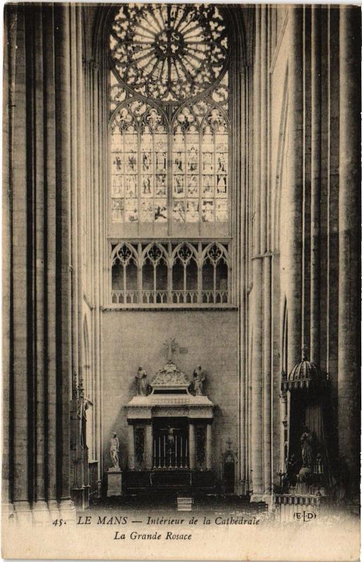 Carte postale ancienne Le Mans interieur de la Cathedrale Grande Rosace au Mans