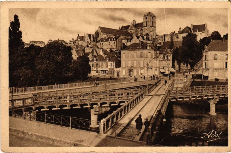 Carte postale ancienne Le Mans Pont en X et Pont Yssoir au Mans