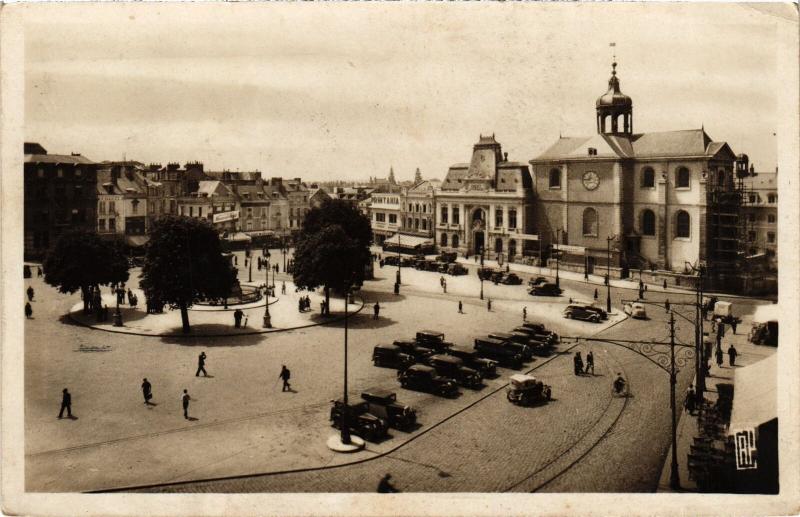 Carte postale ancienne Le Mans Place de la Republique au Mans