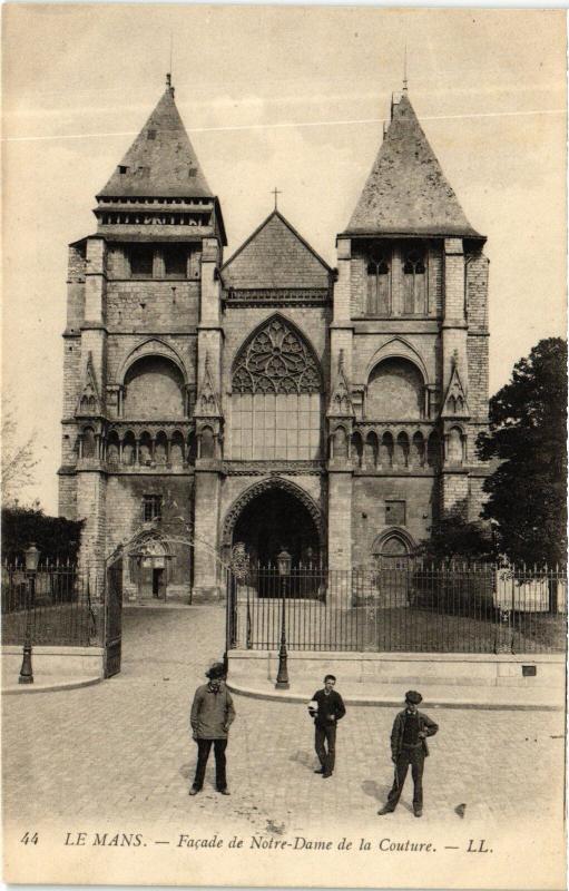 Carte postale ancienne Le Mans Notre Dame de la Couture au Mans