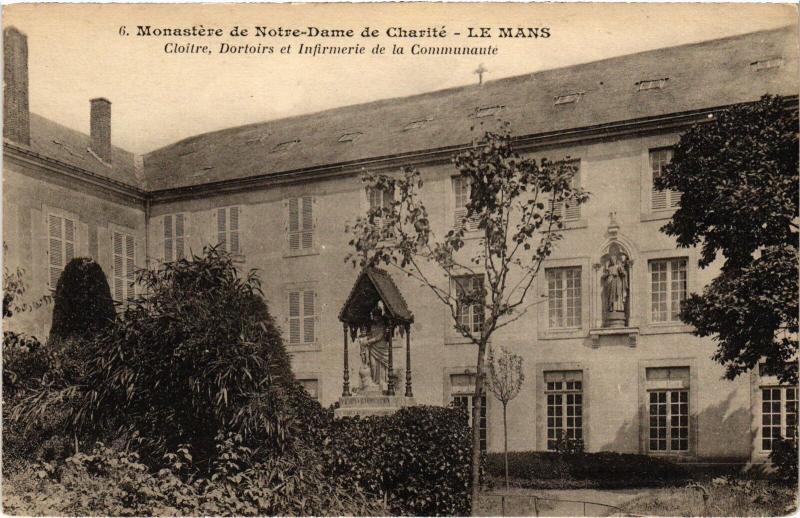Carte postale ancienne Le Mans Monastere de Notre Dame de Charite au Mans