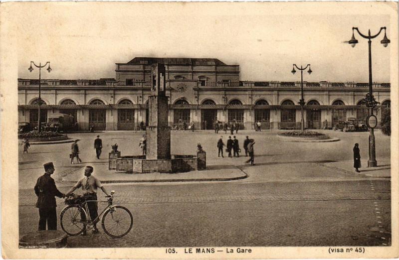 Carte postale ancienne Le Mans la Gare au Mans