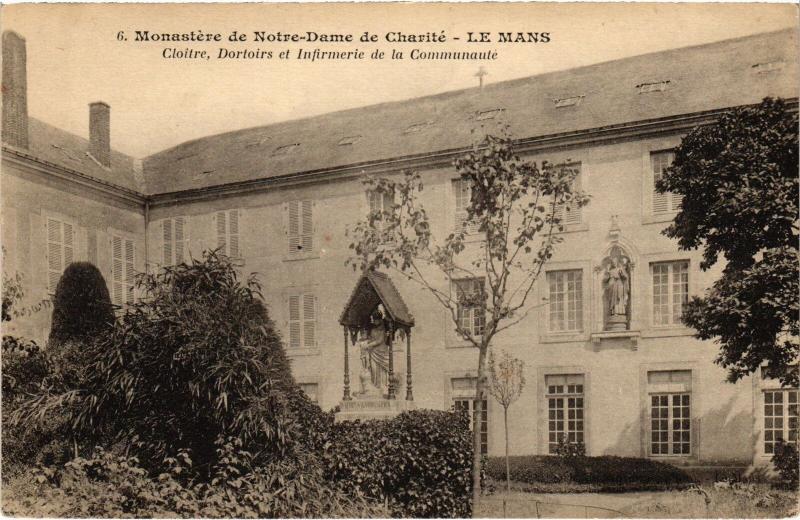 Carte postale ancienne Le Mans Monastere de Notre Dame de Charite au Mans