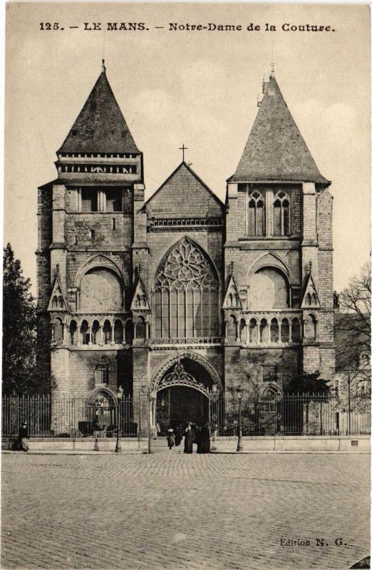 Carte postale ancienne Le Mans Notre Dame de la Couture au Mans
