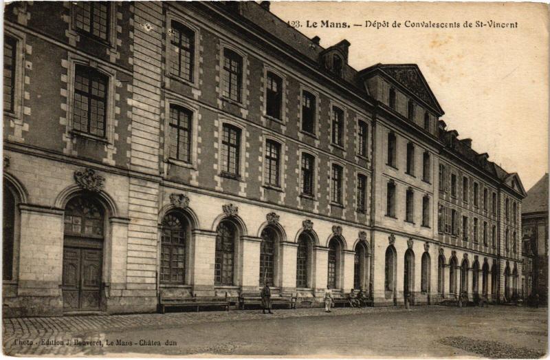 Carte postale ancienne Le Mans depot de Convalescents de Saint-Vincent au Mans