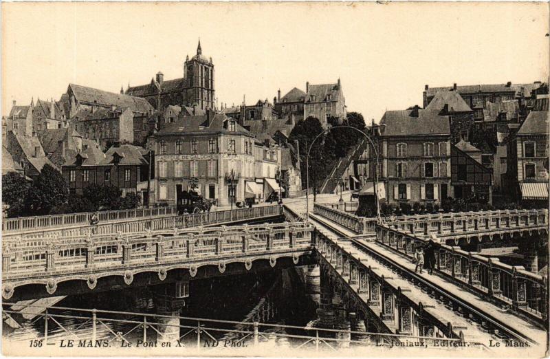 Carte postale ancienne Le Mans Pont en X au Mans