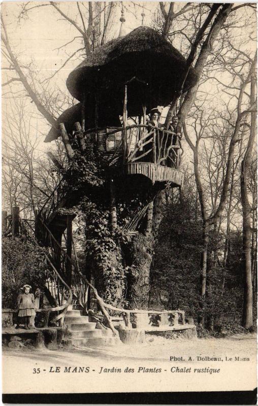 Carte postale ancienne Le Mans Jardin des Plantes Chalet rustique au Mans