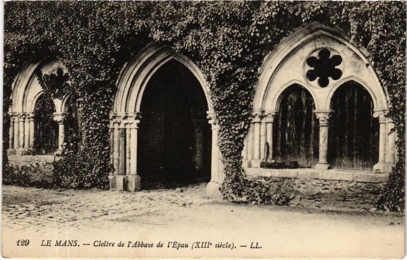 Carte postale ancienne Le Mans Cloitre de l'Abbaye de l'Epau au Mans