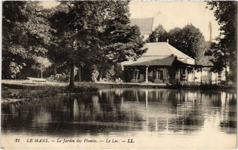 Carte postale ancienne Le Mans Jardin des Plantes le Lac au Mans