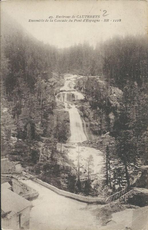 Carte postale ancienne Ensemble de la Cascade du Pont d'Espagne à Cauterets