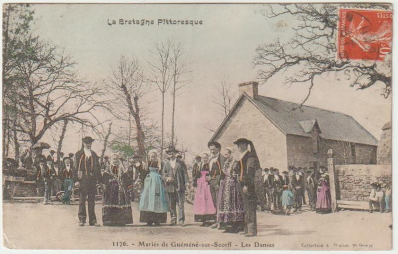Carte postale ancienne Une noce en Bretagne à Guémené-sur-Scorff