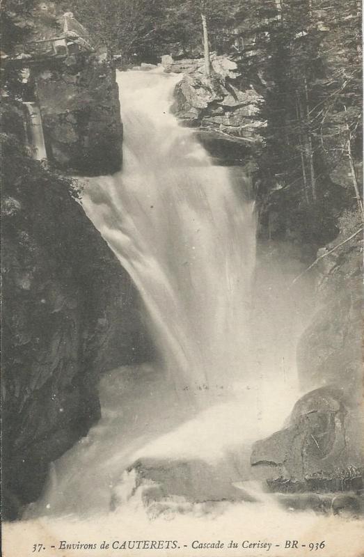 Carte postale ancienne Cascade du Cerisey à Cauterets