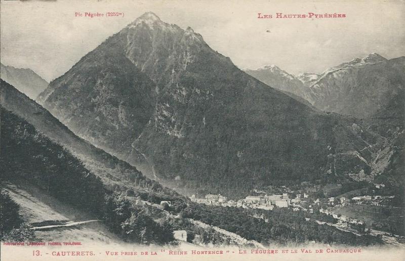 Carte postale ancienne Vue Prise de la Reine Hortence à Cauterets