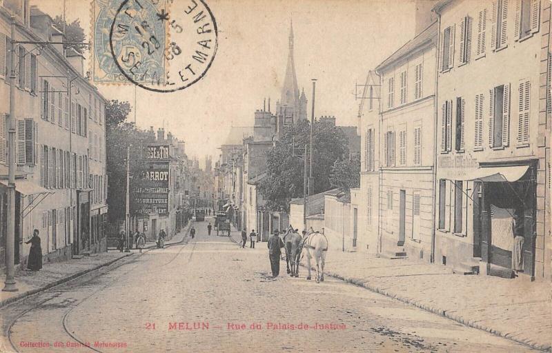 Carte postale ancienne Melun - Rue Du Palais De Justice à Melun