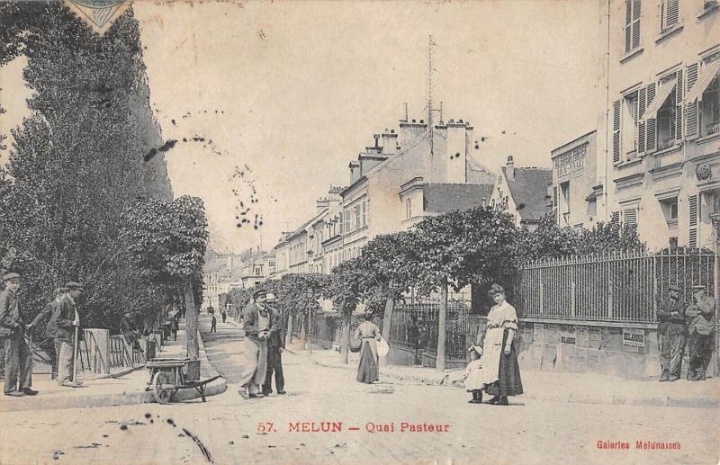 Carte postale ancienne Melun - Quai Pasteur à Melun