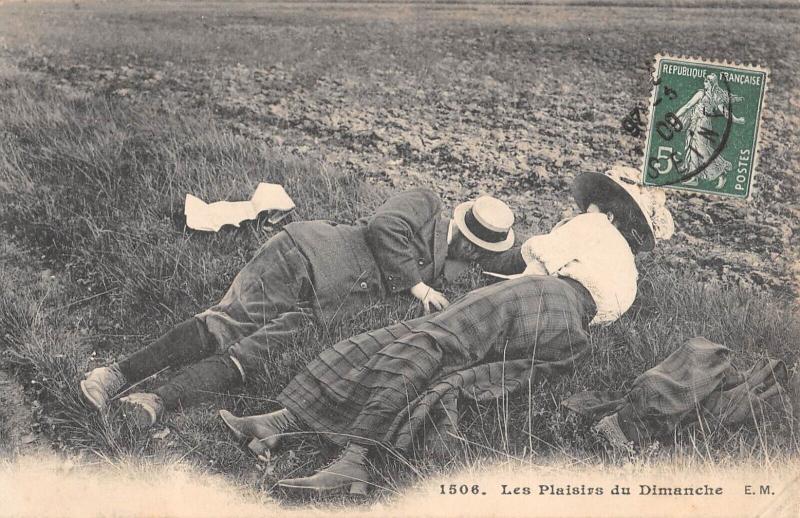 Carte postale ancienne Les Plaisirs Du Dimanche