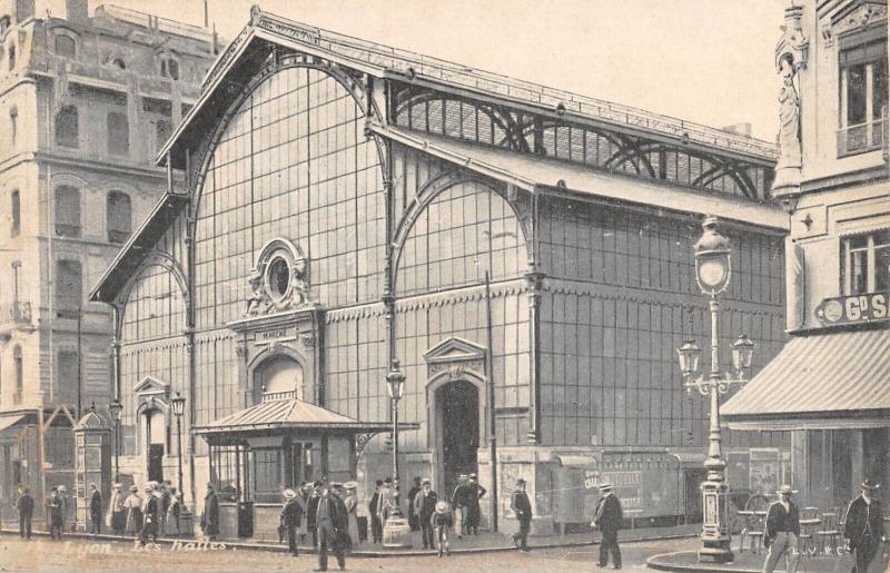 Carte postale ancienne Lyon - Les Halles à Lyon