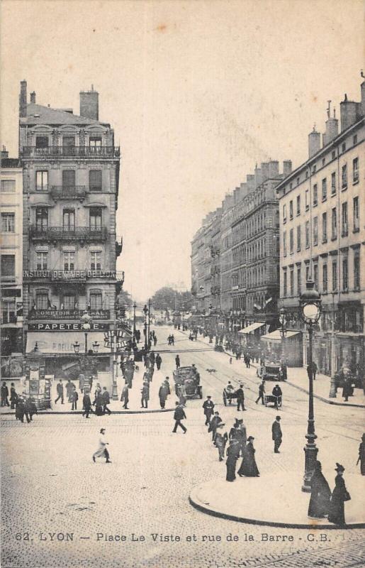 Carte postale ancienne Lyon - Place Le Viste Et Rue De La Barre à Lyon