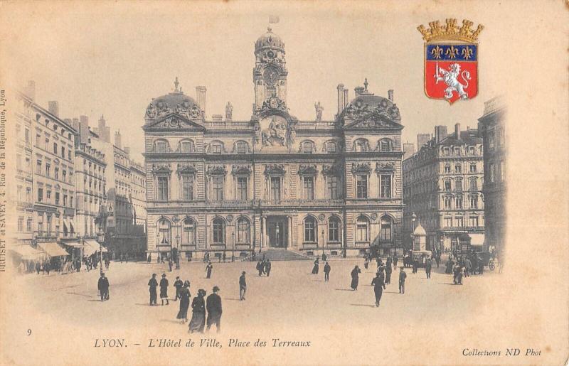 Carte postale ancienne Lyon - Hotel De Ville - Place Des Terreaux à Lyon